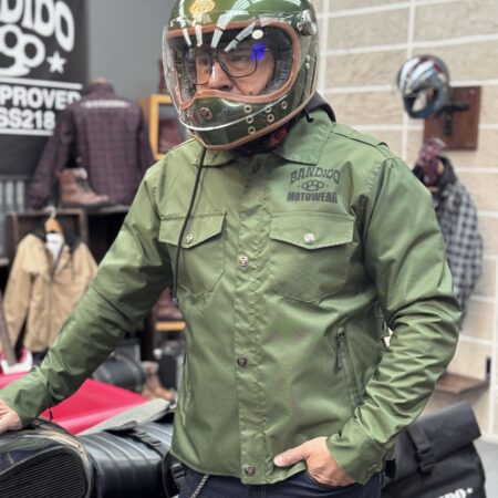Chaqueta Ruta 72 - Oliva - con protecciones