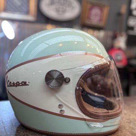Casco Bárbaro - verde vespa + visor abatible plano