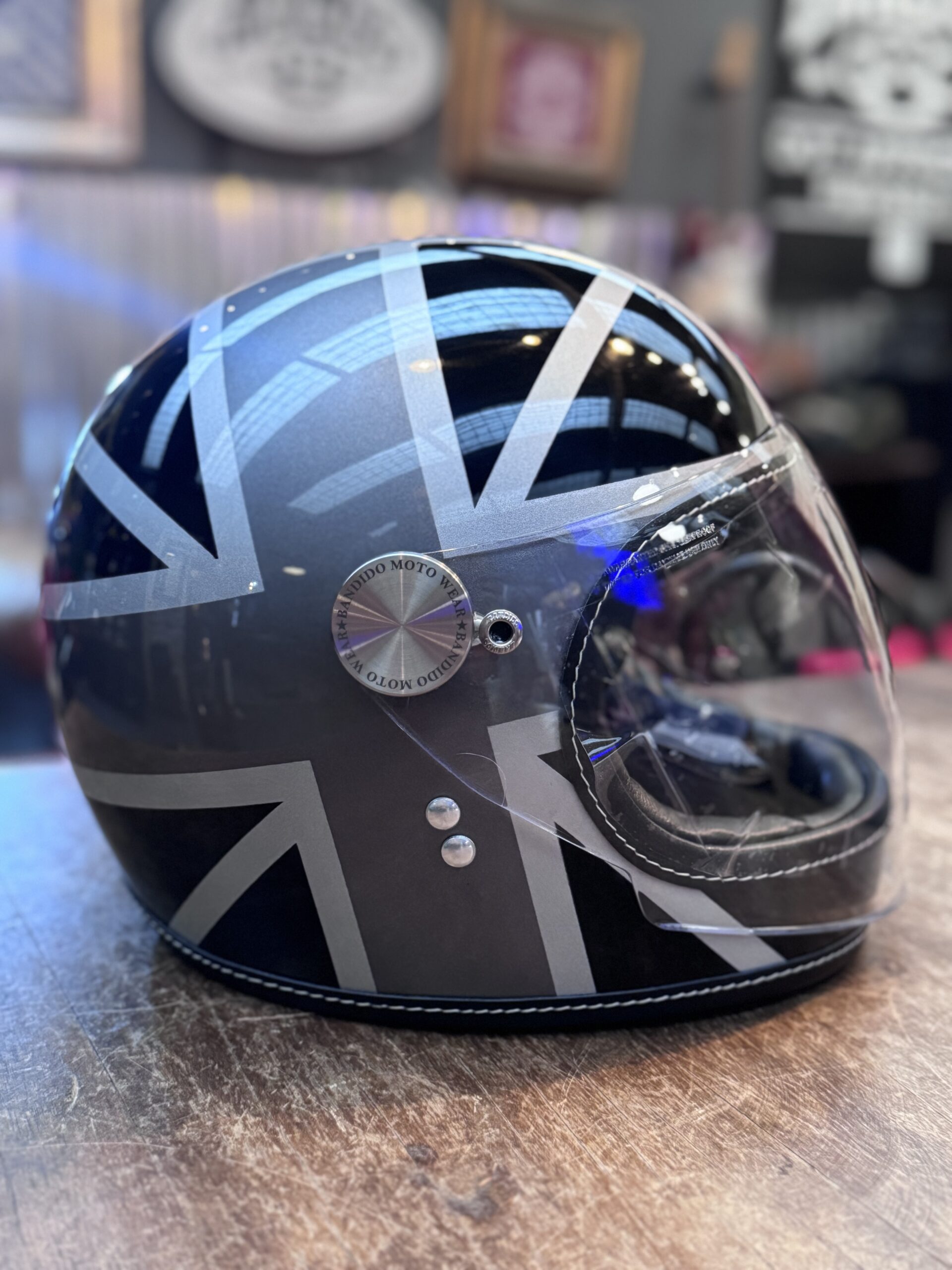 Casco Bárbaro GB + visor abatible plano - Image 3