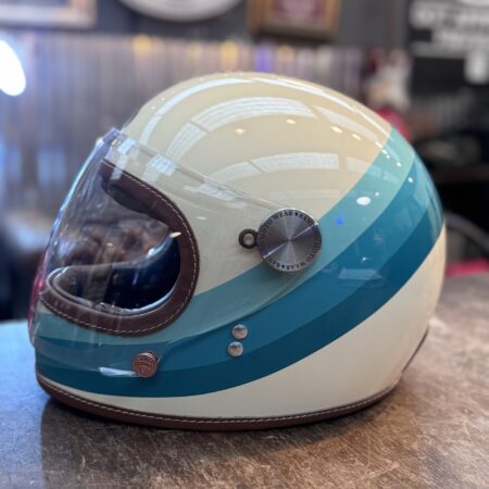 Casco Fierro - línea primavera + visor abatible plano