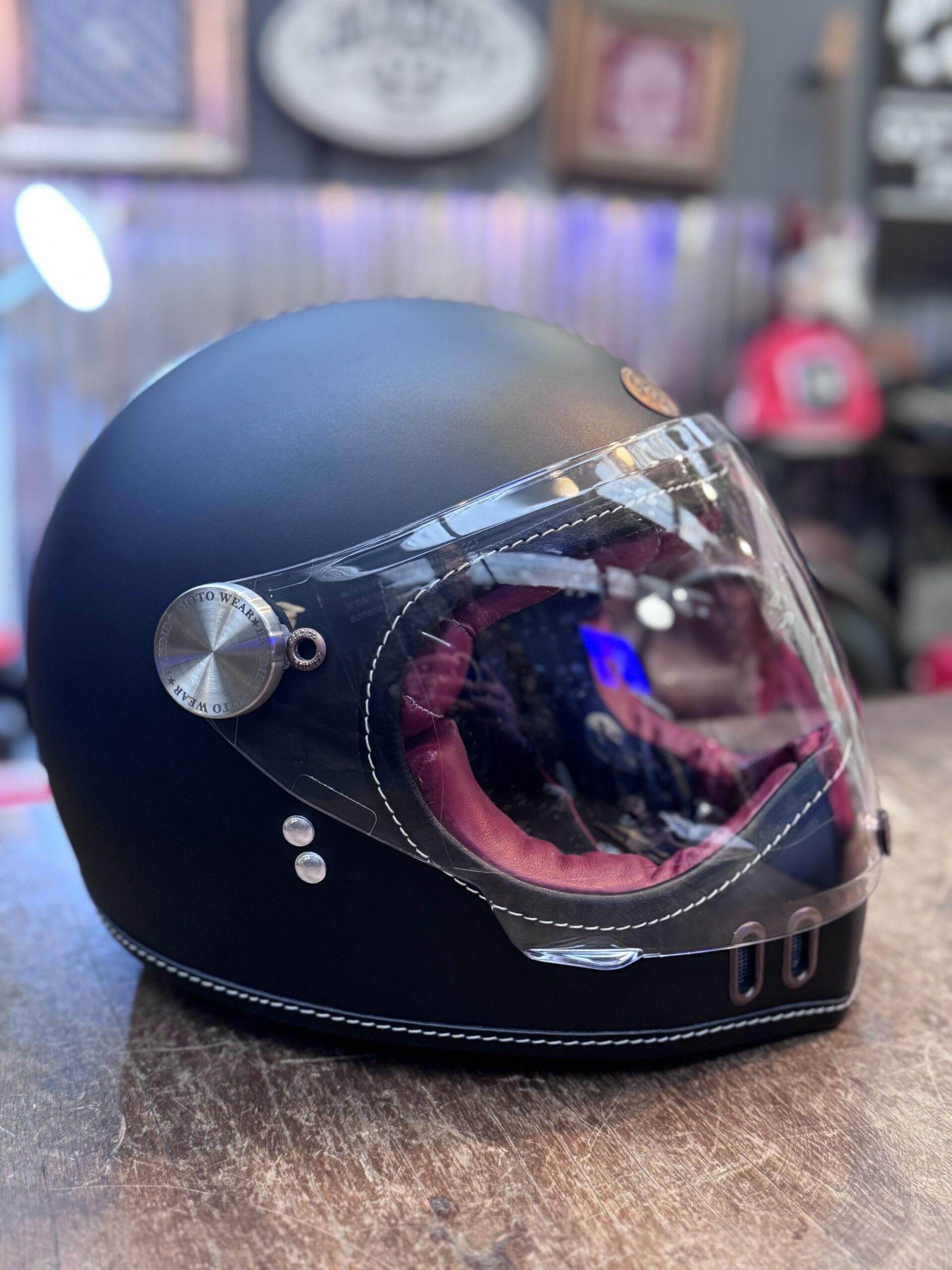 Casco Coyote - Negro mate + visor plano abatible