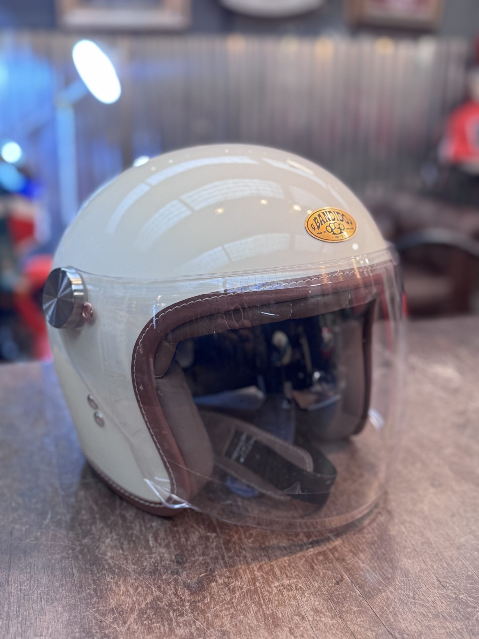 Casco Caballero - Crema + visor abatible plano - Image 3